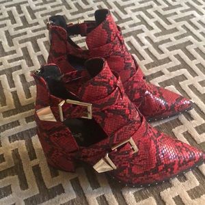 Red and black Snakeskin Western Bootie size 6